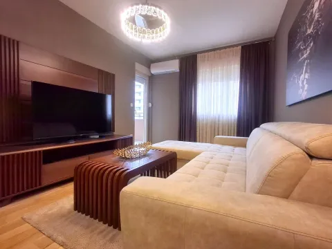 Izdavanje, stan, 48m², Central Point, Podgorica - image 3