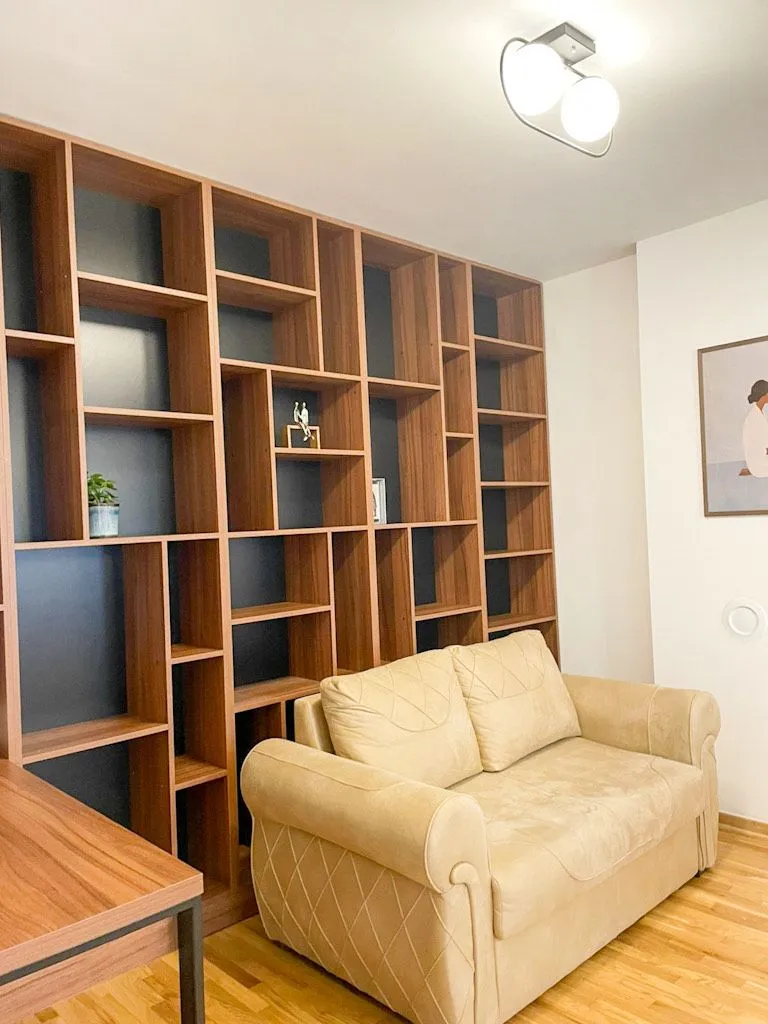 Izdavanje, dvosoban stan, 87m², Malo Brdo, Podgorica