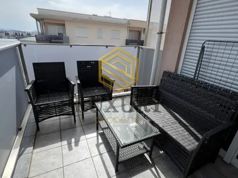 Sale, one bedroom apartment, 53m², City Kvart, Podgorica - image 11