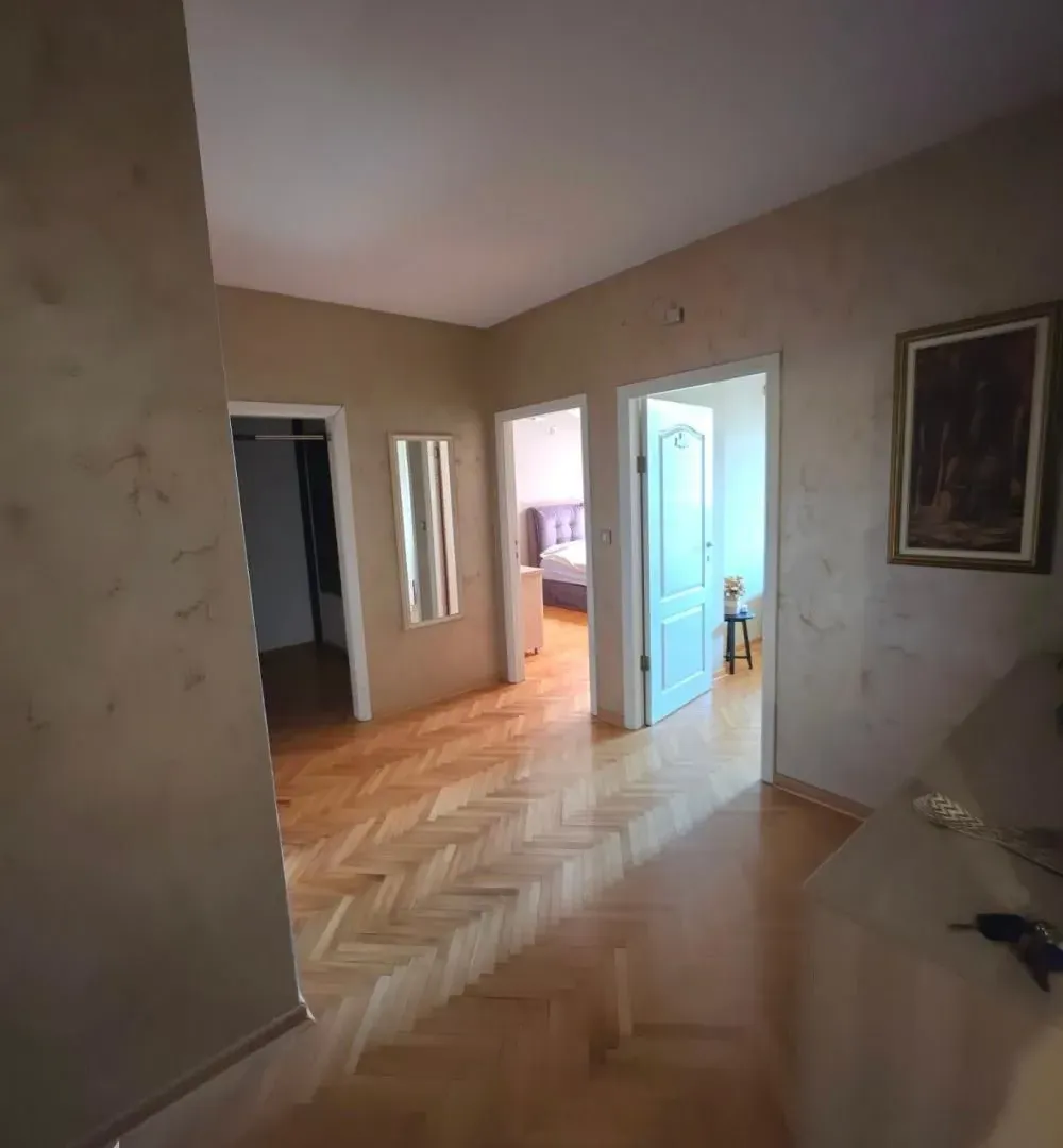 Prodaja, četvorosoban stan, 163m², Uciteljsko Naselje, Zvezdara Sve Podlokacije