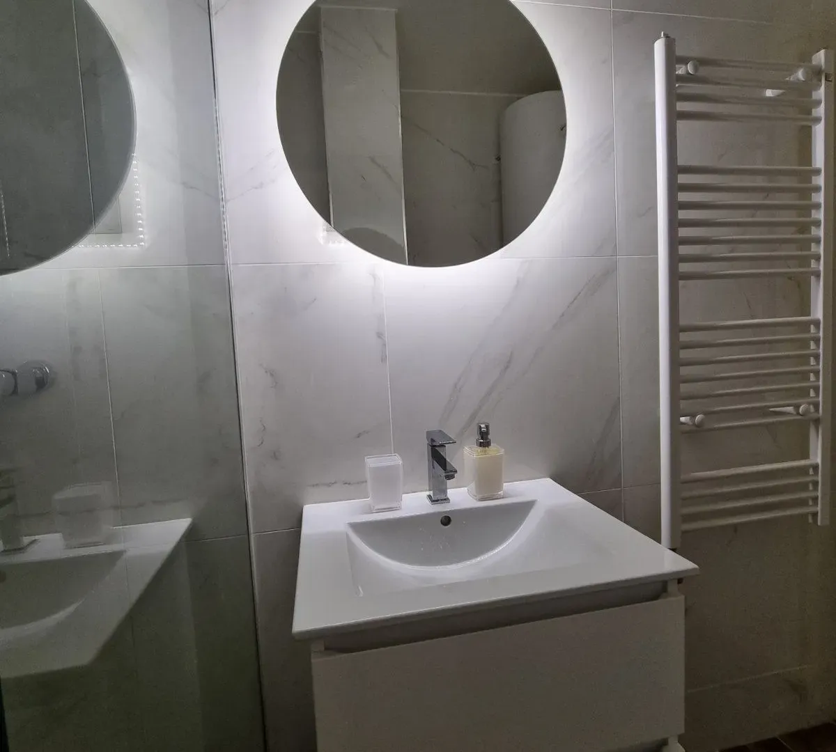 Izdavanje, jednosoban stan, 31m², Grbavica, Novi Sad Sve Podlokacije