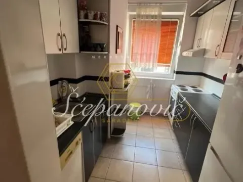 Izdavanje, trosoban stan, 72m², Podbara, Novi Sad Sve Podlokacije - image 2