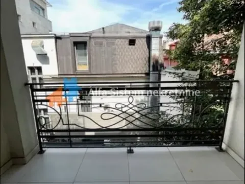 Izdavanje, četvorosoban stan, 190m², Neimar, Vračar Sve Podlokacije - image 22