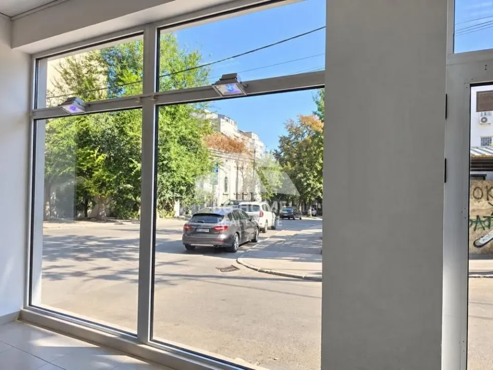 Sale, office space, 52m², Đeram Pijaca, Beograd