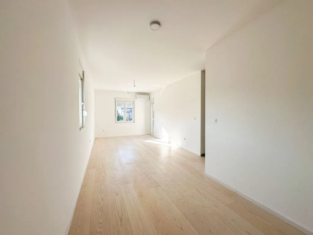 Prodaja, dvosoban stan, 73m², Zabjelo, Podgorica