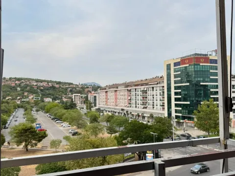 Izdavanje, trosoban stan, 95m², Podgorica, Crna Gora - image 16