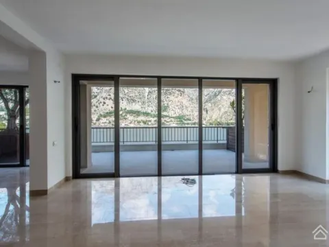 Prodaja, dvosoban stan, 160m², Prčanj, Kotor - image 2