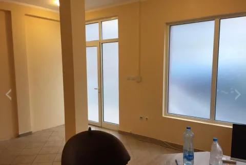 Rent, office space, 50m², Donja Lastva, Tivat - image 3
