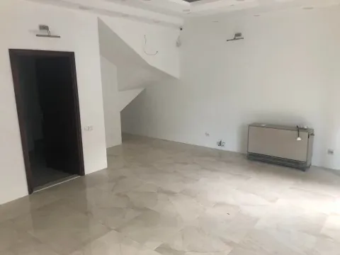 Rent, office space, 170m², Zemun Sve Podlokacije, Beograd