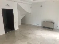 Izdavanje, poslovni prostor, 170m², Zemun Sve Podlokacije, Beograd - image 1