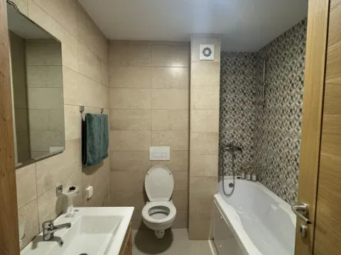 Izdavanje, jednosoban stan, 40m², Stari Aerodrom, Podgorica - image 2