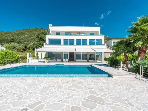 Prodaja, kuća, 760m², Herceg Novi, Crna Gora