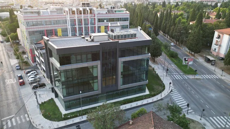 Izdavanje, poslovni prostor, 2542m², Centar, Podgorica