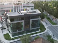 Izdavanje, poslovni prostor, 2542m², Centar, Podgorica - image 1