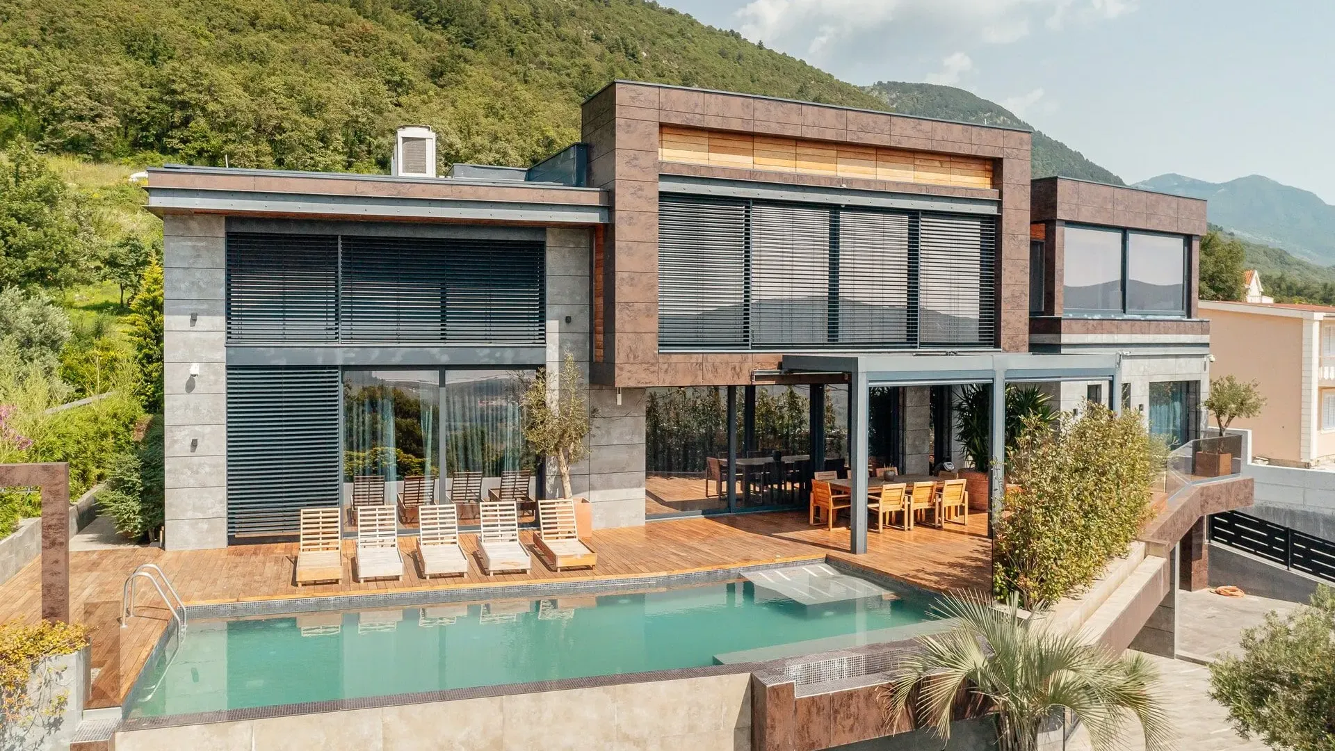 Prodaja, kuća, 549m², Dub, Kotor