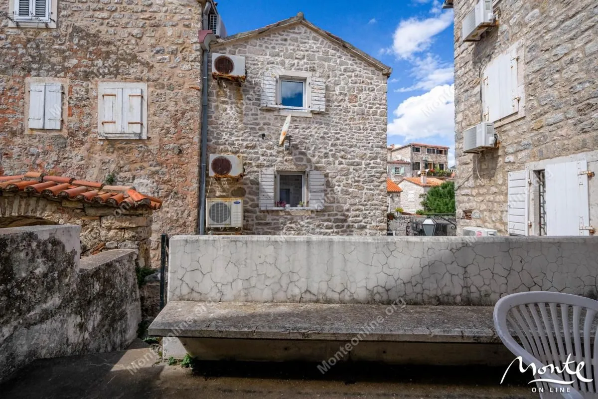 Sale, house, 91m², Stari Grad, Budva
