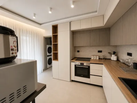 Rent, house, 290m², Stari Aerodrom, Podgorica - image 9