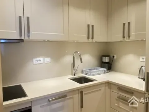 Prodaja, jednosoban stan, 83m², Centar, Tivat - image 4