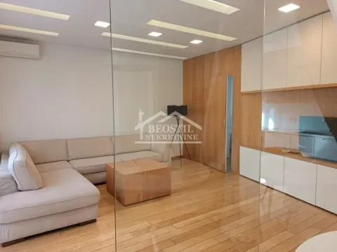 Izdavanje, dvosoban stan, 66m², Slavija, Vračar Sve Podlokacije - image 1