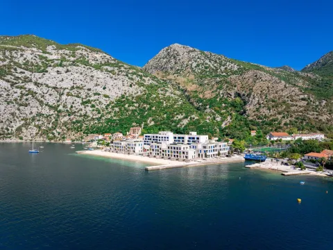 Sale, two bedroom apartment, 51m², Risan, Kotor - image 12