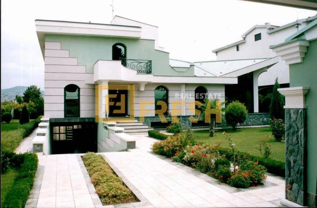 Izdavanje, kuća, 800m², Zagorič, Podgorica