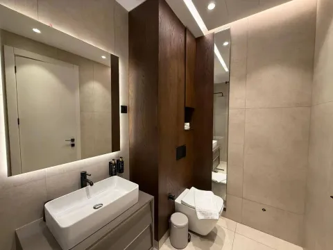 Sale, one bedroom apartment, 49m², Bečići, Budva - image 8