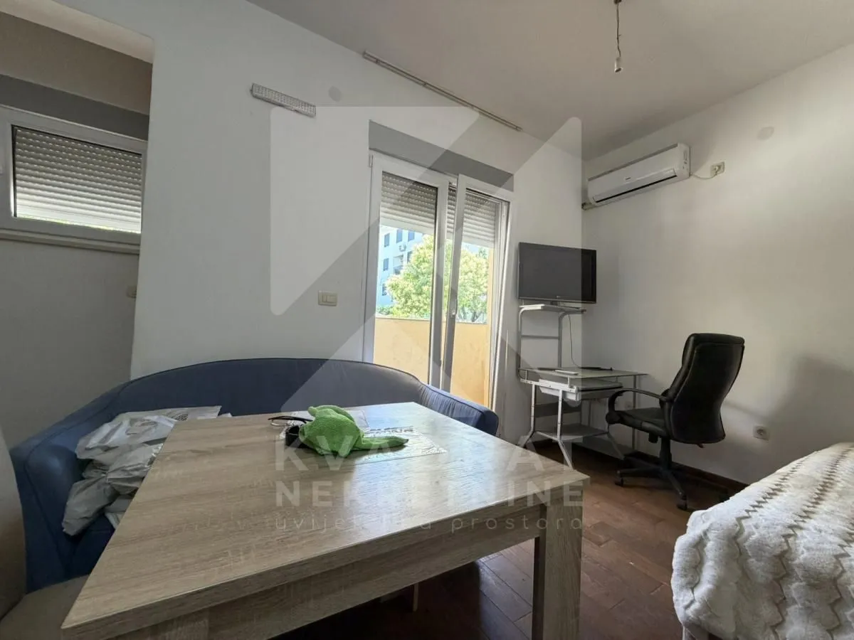 Rent, studio apartment, 30m², City Kvart, Podgorica