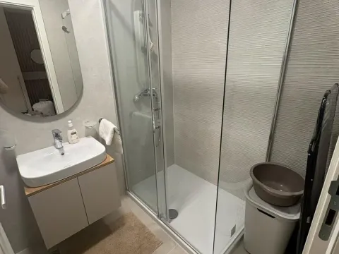 Izdavanje, dvosoban stan, 60m², Pobrežje, Podgorica - image 25