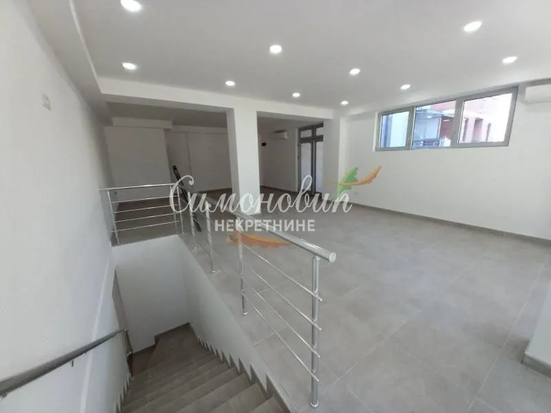 Sale, office space, 117m², Uciteljsko Naselje, Zvezdara Sve Podlokacije