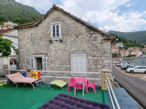 Prodaja, kuća, 320m², Tivat, Crna Gora - image 4