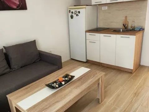 Sale, studio apartment, 114m², Bečići, Budva - image 1
