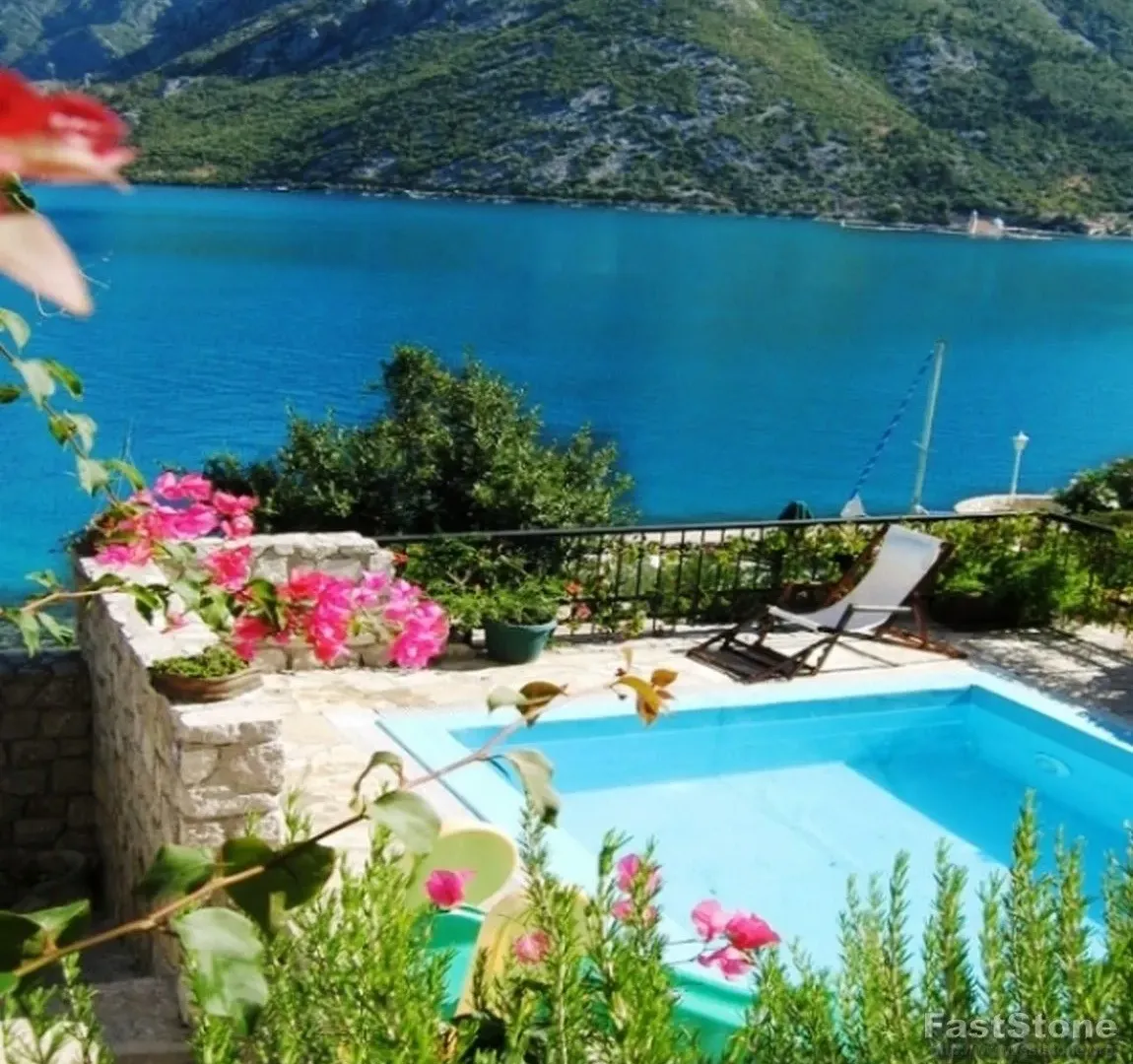 Sale, three bedroom apartment, 126m², Kostanjica, Kotor