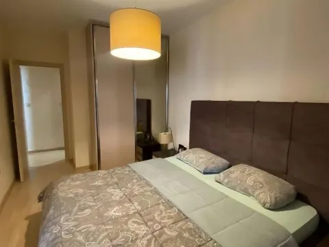 Prodaja, dvosoban stan, 66m², City Kvart, Podgorica - image 9