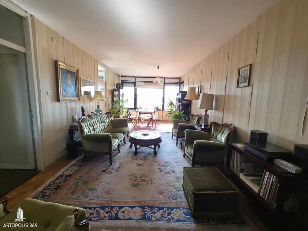 Prodaja, četvorosoban stan, 120m², Voždovac Sve Podlokacije, Beograd