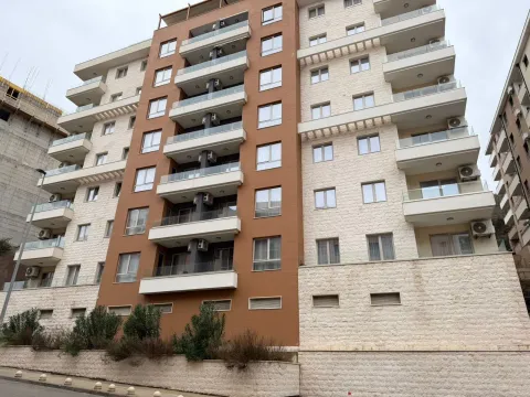 Sale, one bedroom apartment, 44m², Bečići, Budva - image 8