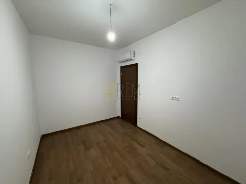 Sale, one bedroom apartment, 43m², Vezirov Most, Podgorica - image 10