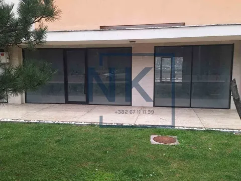 Rent, office space, 175m², City Kej, Podgorica - image 1