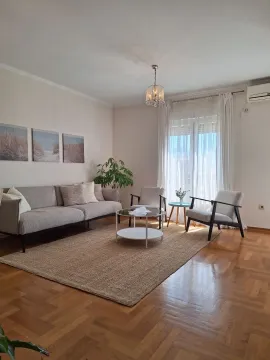 Rent, two bedroom apartment, 70m², Podgorica, Crna Gora - image 2