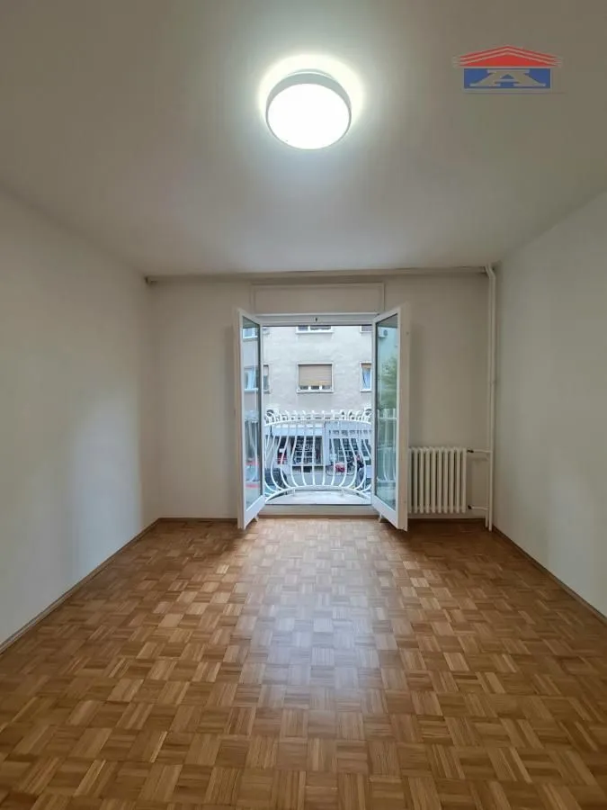 Rent, office space, 105m², Centar, Novi Sad