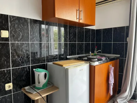 Izdavanje, jednosoban stan, 25m², Rafailovići, Budva - image 15