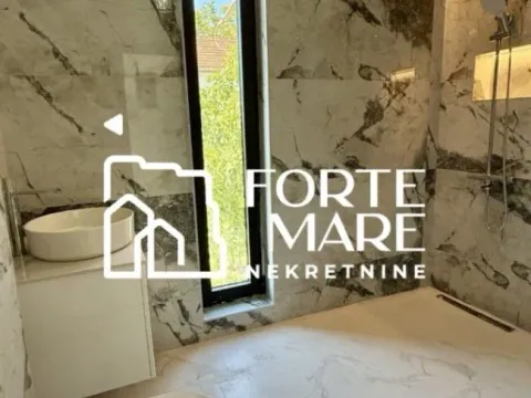 Prodaja, trosoban stan, 117m², Herceg Novi, Crna Gora - image 6