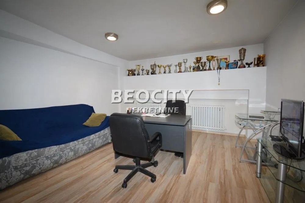 Sale, office space, 40m², Dedinje Sve Podlokacije, Beograd