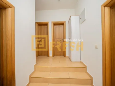 Prodaja, kuća, 250m², Ostalo, Podgorica - image 18