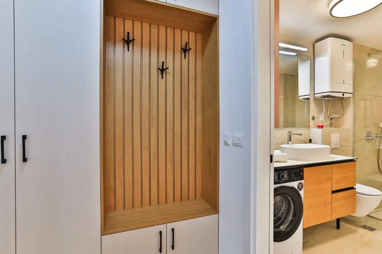 Izdavanje, jednosoban stan, 47m², Rozino, Budva