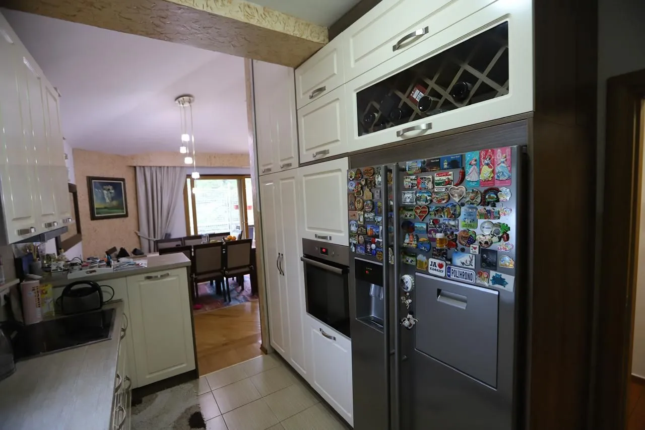 Prodaja, trosoban stan, 136m², Centar, Podgorica