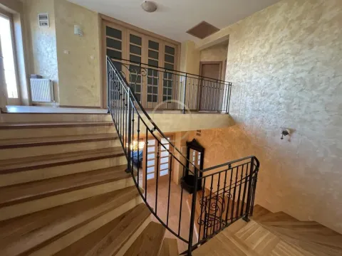 Izdavanje, kuća, 158m², Sremska Kamenica, Petrovaradin - image 8