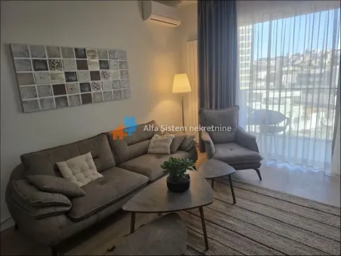 Izdavanje, trosoban stan, 76m², Savski Venac, Beograd - image 2
