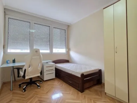 Izdavanje, trosoban stan, 87m², Preko Morače, Podgorica - image 7