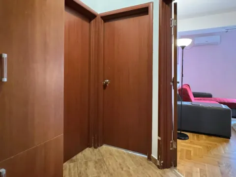 Rent, two bedroom apartment, 41m², Blok 9, Podgorica - image 3