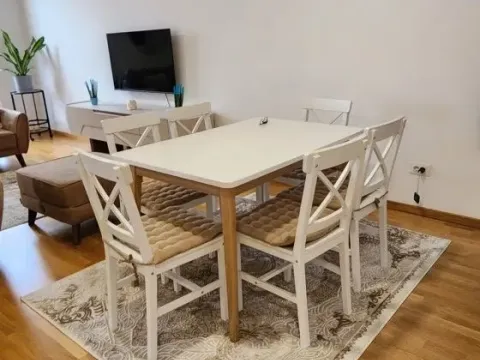 Prodaja, četvorosoban stan, 160m², Stari Aerodrom, Podgorica - image 19